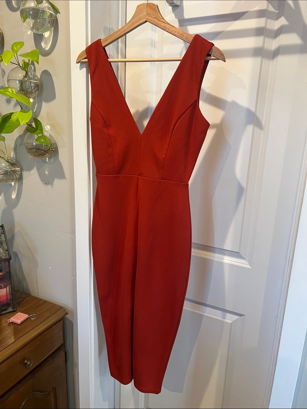 Windsor Rust Red V-Neck Midi Sheath Dress